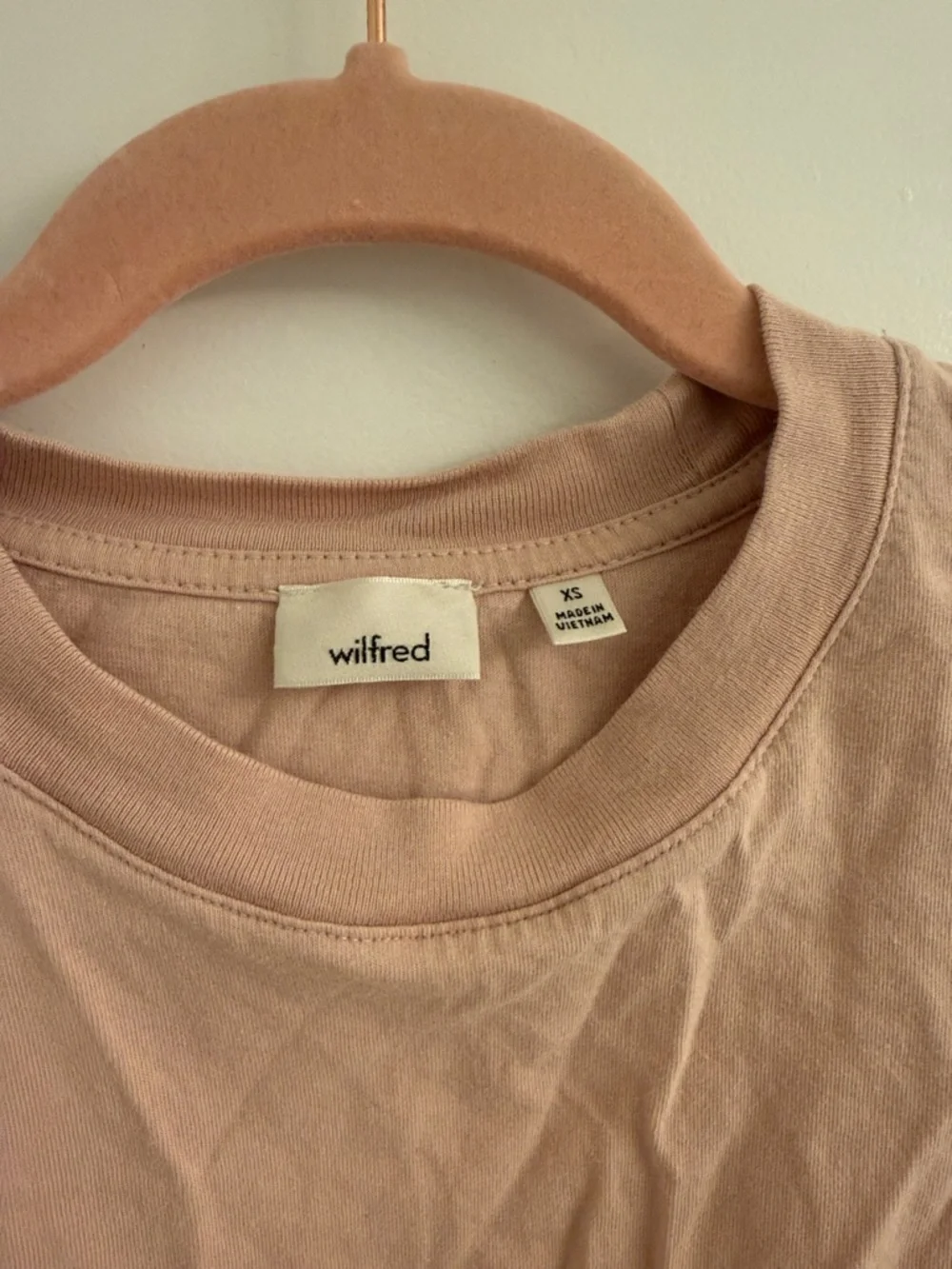 Wilfred Dusty Rose Crewneck Tee - Picture 2 of 3